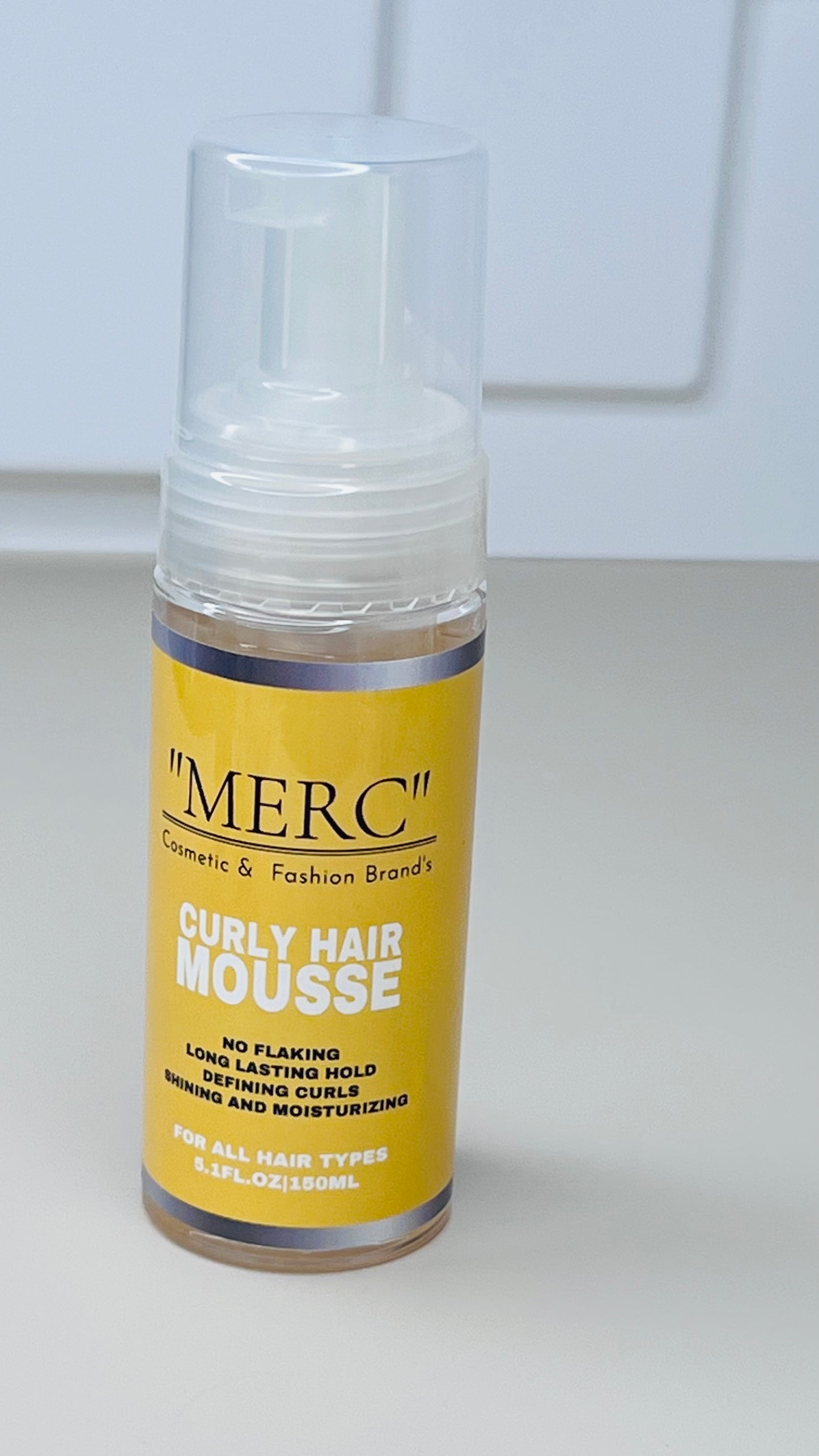 Curly Hair Mousse – Extra Hold & Shine.