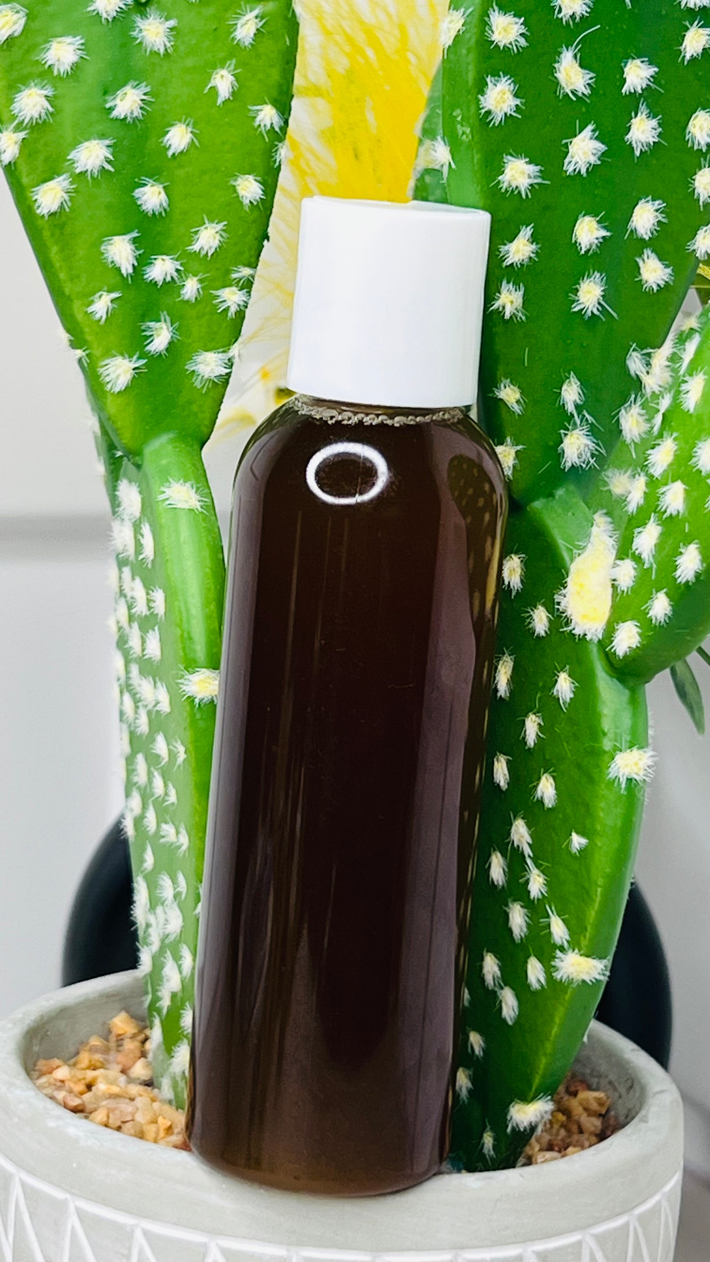 Fade dark spots and even your skin tone naturally.